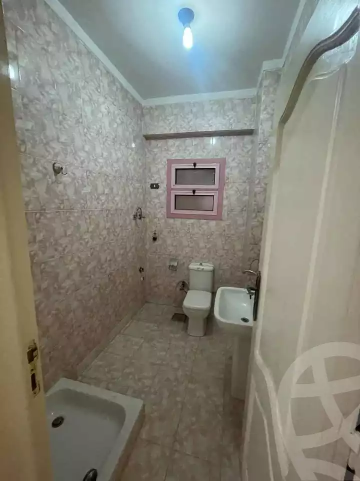 https://aqarmap.com.eg/en/listing/6022967-for-sale-cairo-mokattam-el-hadabah-el-wosta-el-mantaqa-el-rabaa-al-gamea-al-haditha-st