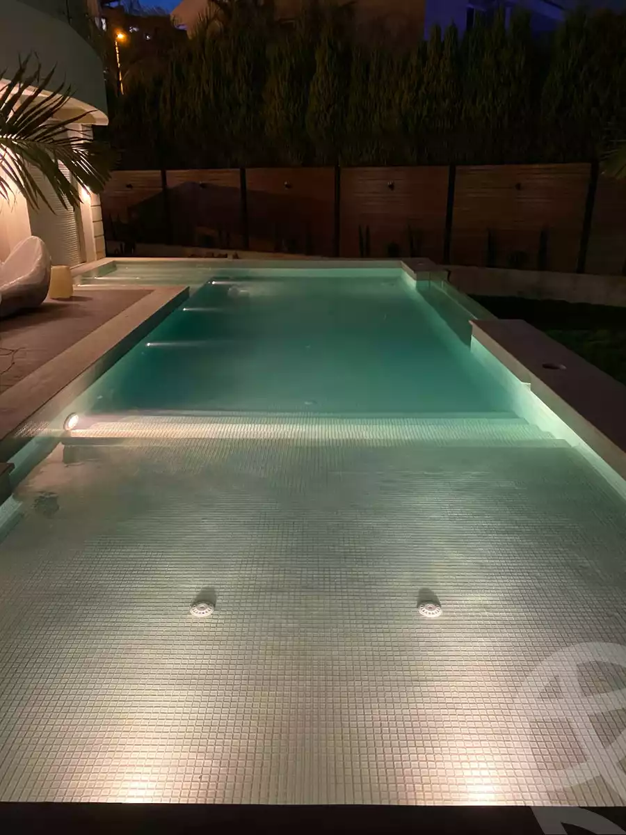 https://aqarmap.com.eg/en/listing/6023175-for-sale-cairo-el-sheikh-zayed-city-compounds-el-rabwa