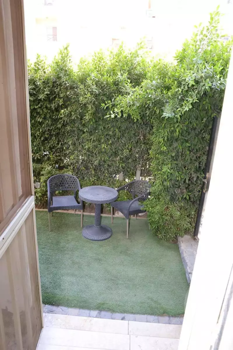 https://aqarmap.com.eg/en/listing/6135720-for-sale-cairo-el-sheikh-zayed-city-compounds-hadayek-el-mohandiseen
