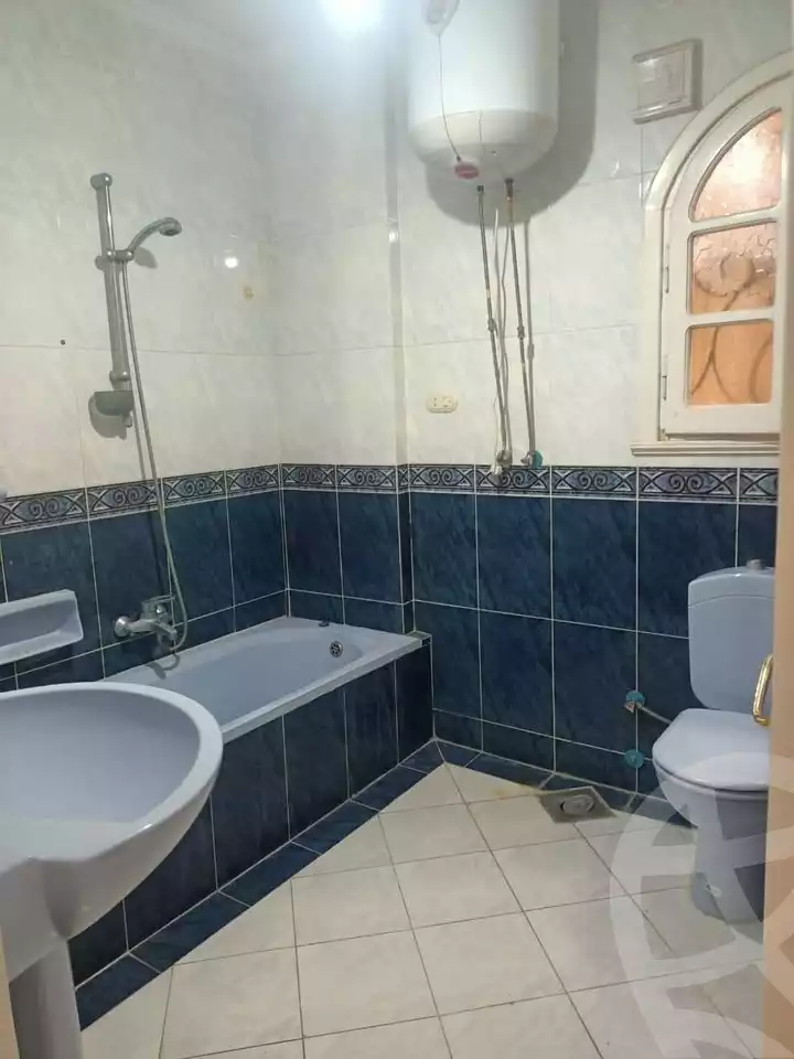 https://aqarmap.com.eg/ar/listing/6024941-for-sale-alexandria-ganaklis-shr-mrtdy-bsh
