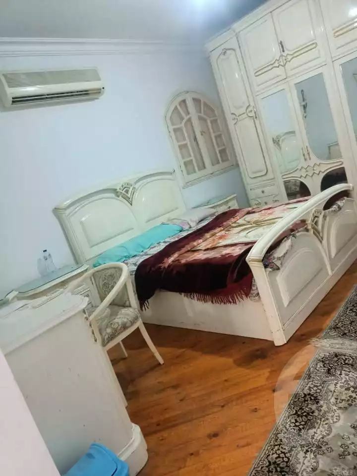 https://aqarmap.com.eg/ar/listing/6024941-for-sale-alexandria-ganaklis-shr-mrtdy-bsh