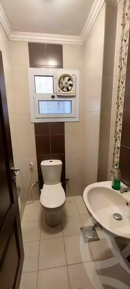 https://aqarmap.com.eg/ar/listing/6026930-for-sale-cairo-mokattam-lhdb-l-ly-shareaa-9