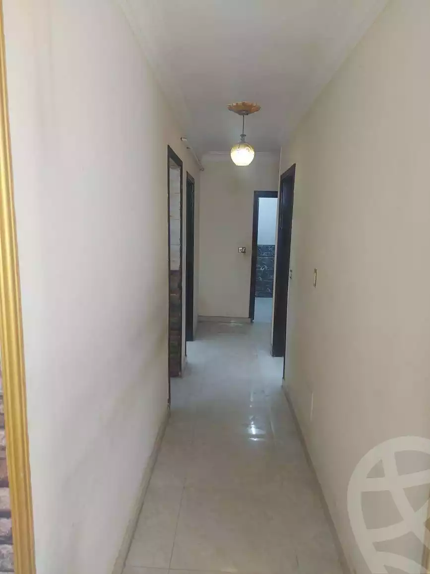 https://aqarmap.com.eg/en/listing/6027956-for-sale-cairo-helwan-helwan-el-sharkeya-mostafa-safwat-st