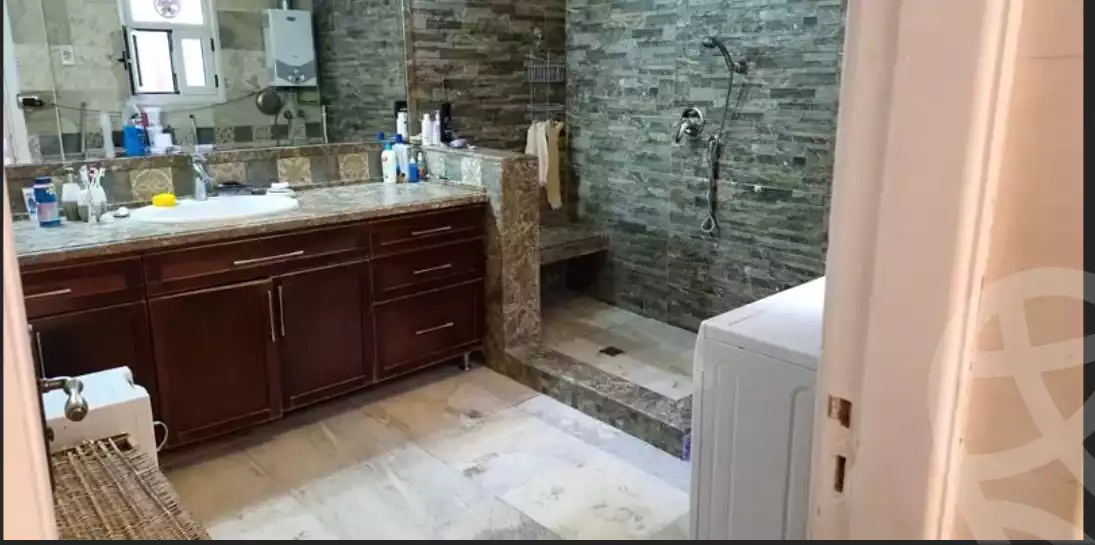 https://aqarmap.com.eg/ar/listing/6030376-for-sale-alexandria-lauran