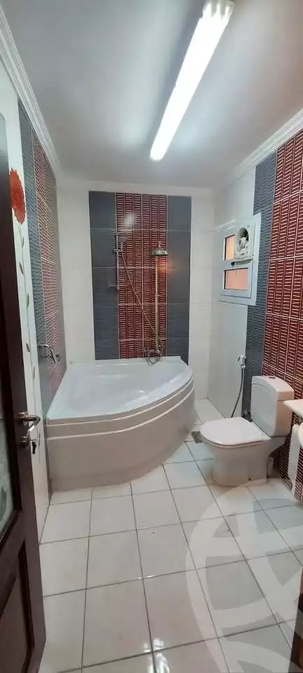 https://aqarmap.com.eg/en/listing/6031886-for-sale-cairo-mokattam-lhdb-l-ly-shareaa-9