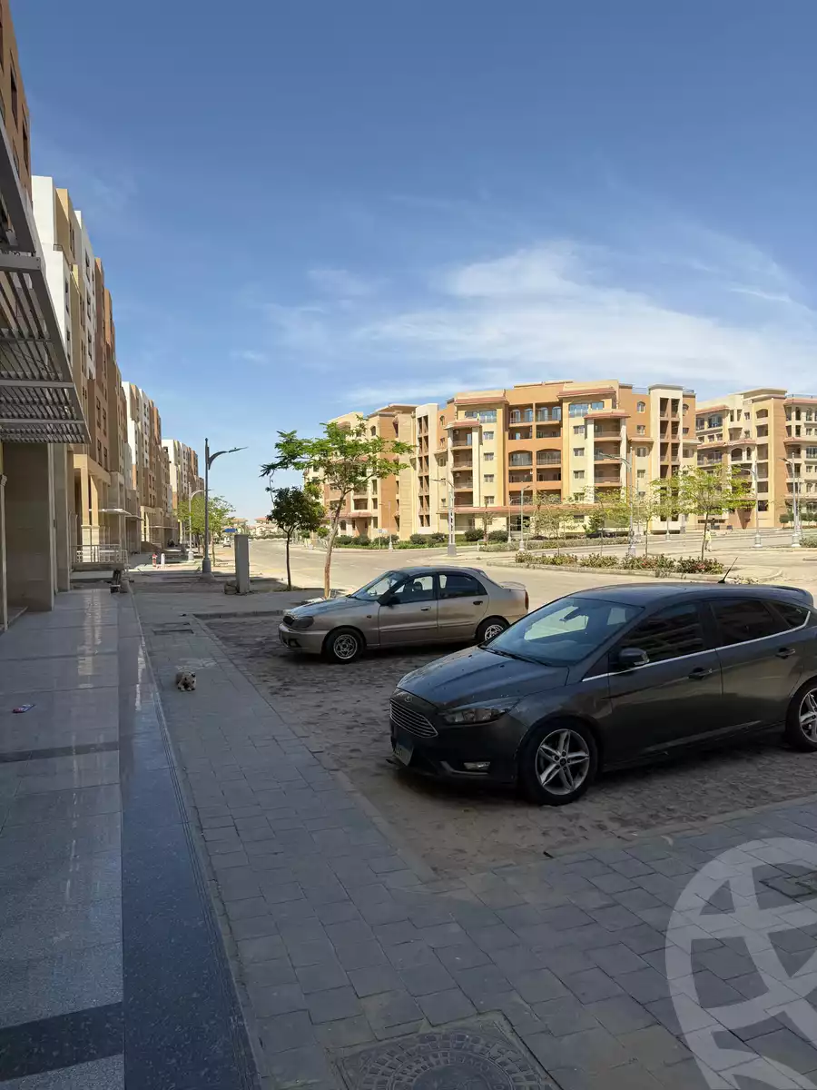 https://aqarmap.com.eg/ar/listing/5462239-for-sale-cairo-new-administrative-capital-r3-mamsha-views