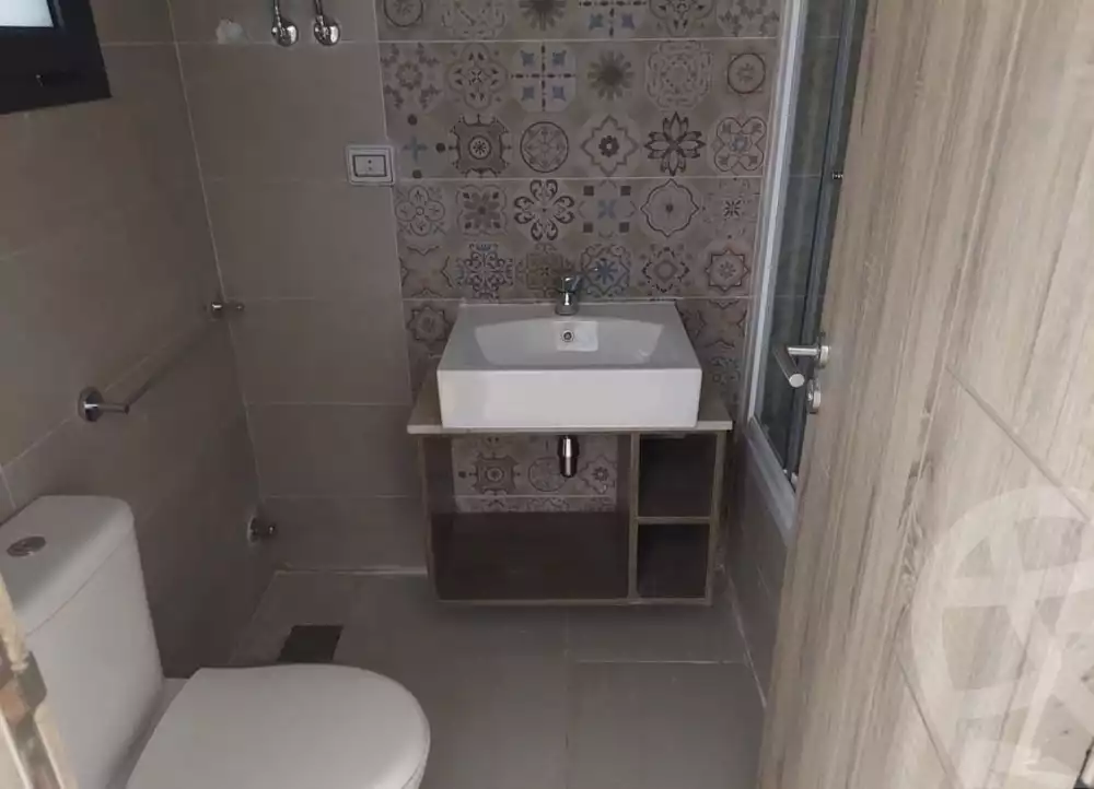 https://aqarmap.com.eg/en/listing/6032990-for-rent-cairo-new-cairo-compounds-fifth-square