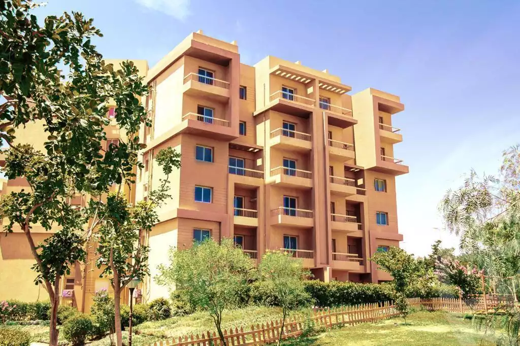 https://aqarmap.com.eg/en/listing/6033807-for-sale-cairo-6th-of-october-hadaeq-october-kmbwnd-fy-hdyq-ktwbr-ashgar-city