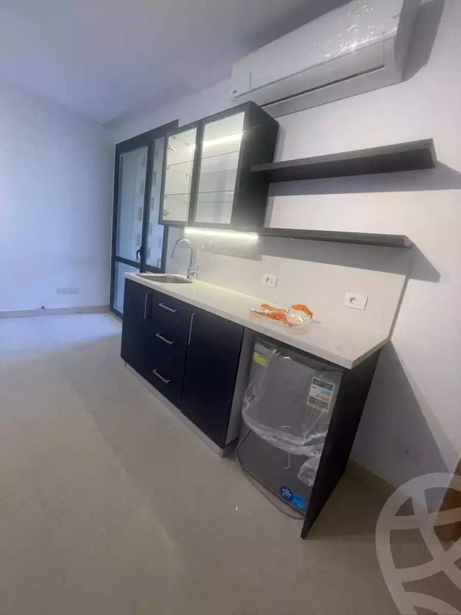 https://aqarmap.com.eg/en/listing/6034138-for-rent-cairo-el-sheikh-zayed-city-compounds-kmbwnd-wyst-twn-swdyk