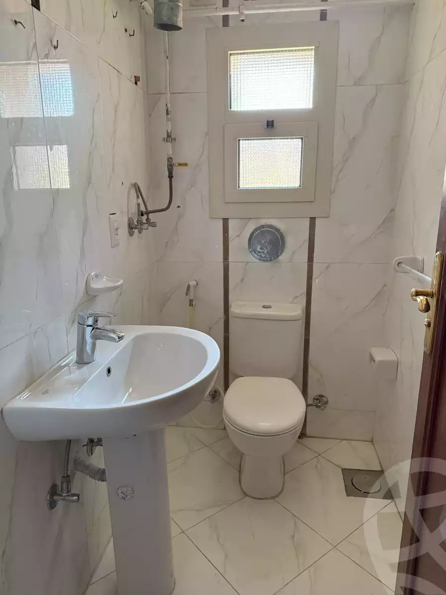 https://aqarmap.com.eg/ar/listing/6005510-for-sale-cairo-new-cairo-el-narges-el-narges-omarat-ibrahim-el-helbawy-st