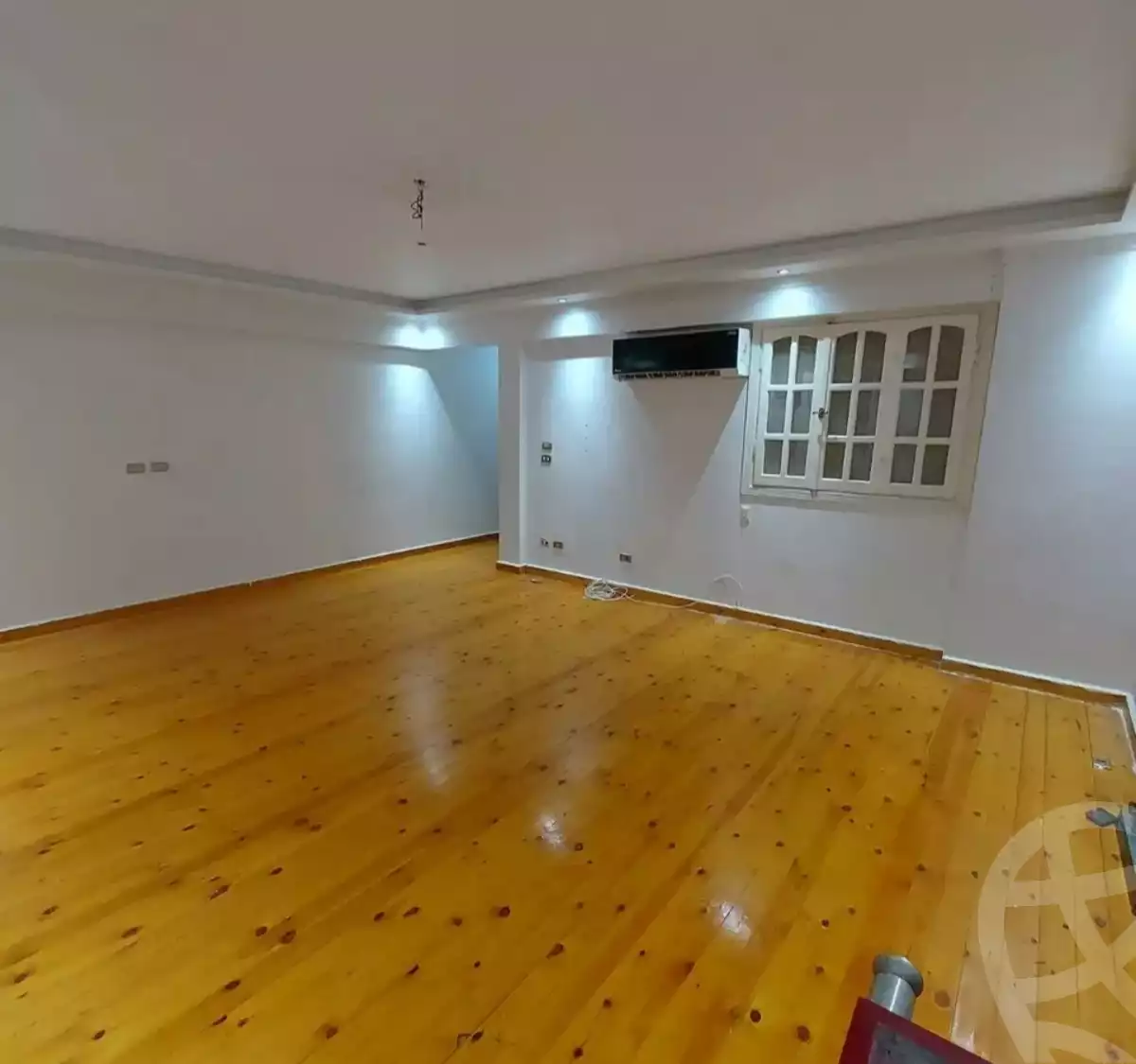 https://aqarmap.com.eg/ar/listing/6035270-for-rent-alexandria-ganaklis-el-arwam-church-st