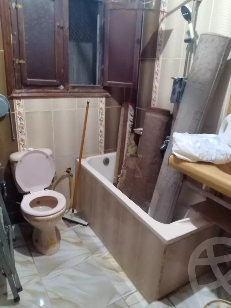 https://aqarmap.com.eg/ar/listing/6035364-for-rent-cairo-helwan-hadayek-helwan-nile-corniche-st