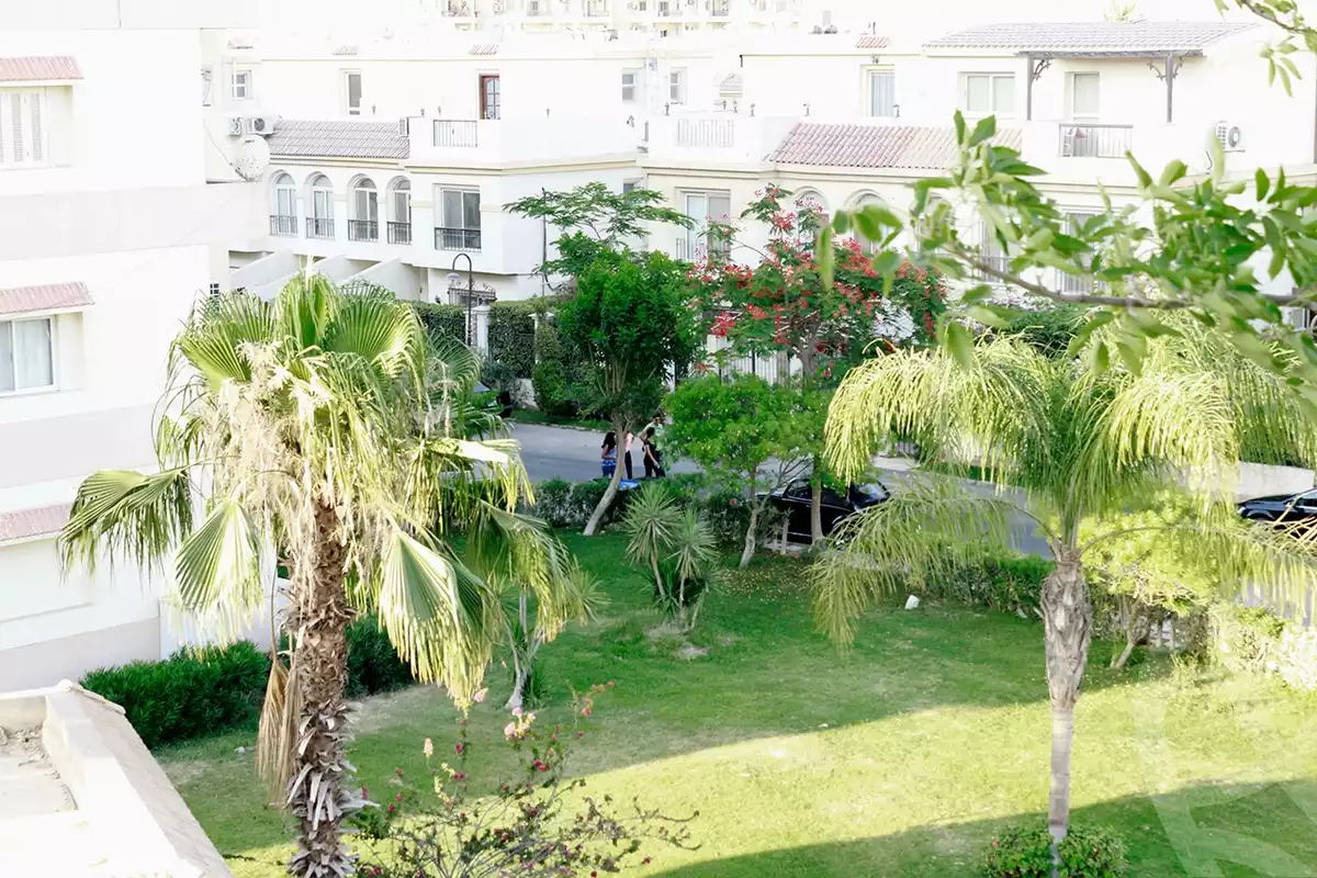 https://aqarmap.com.eg/ar/listing/6035773-for-sale-cairo-el-sheikh-zayed-city-compounds-zayed-2000