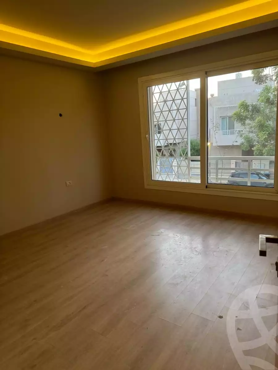 https://aqarmap.com.eg/en/listing/6036046-for-sale-cairo-el-sheikh-zayed-city-compounds-atrio