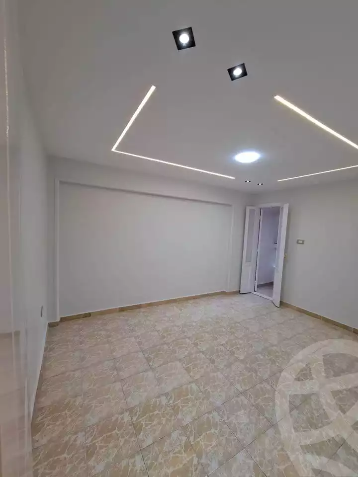 https://aqarmap.com.eg/ar/listing/6036639-for-sale-alexandria-sydy-bshr-sydy-bshr-bhry-street-15
