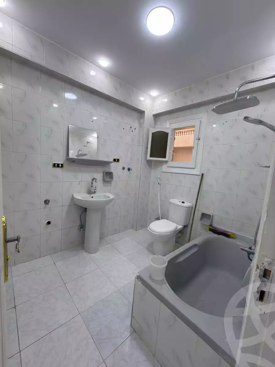 https://aqarmap.com.eg/ar/listing/6037351-for-sale-alexandria-l-jmy-lbytsh-al-nouqrashi-st