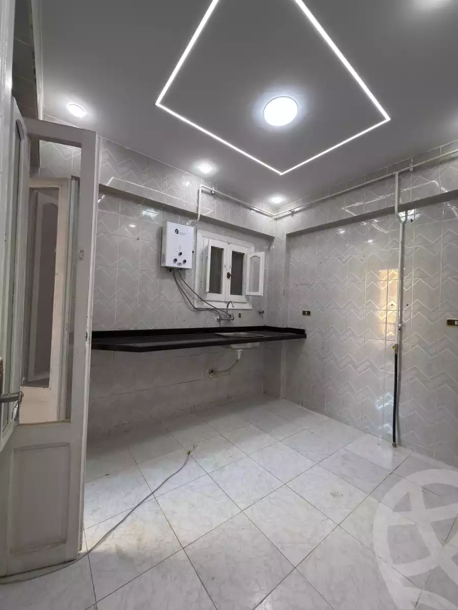 https://aqarmap.com.eg/ar/listing/6037351-for-sale-alexandria-l-jmy-lbytsh-al-nouqrashi-st