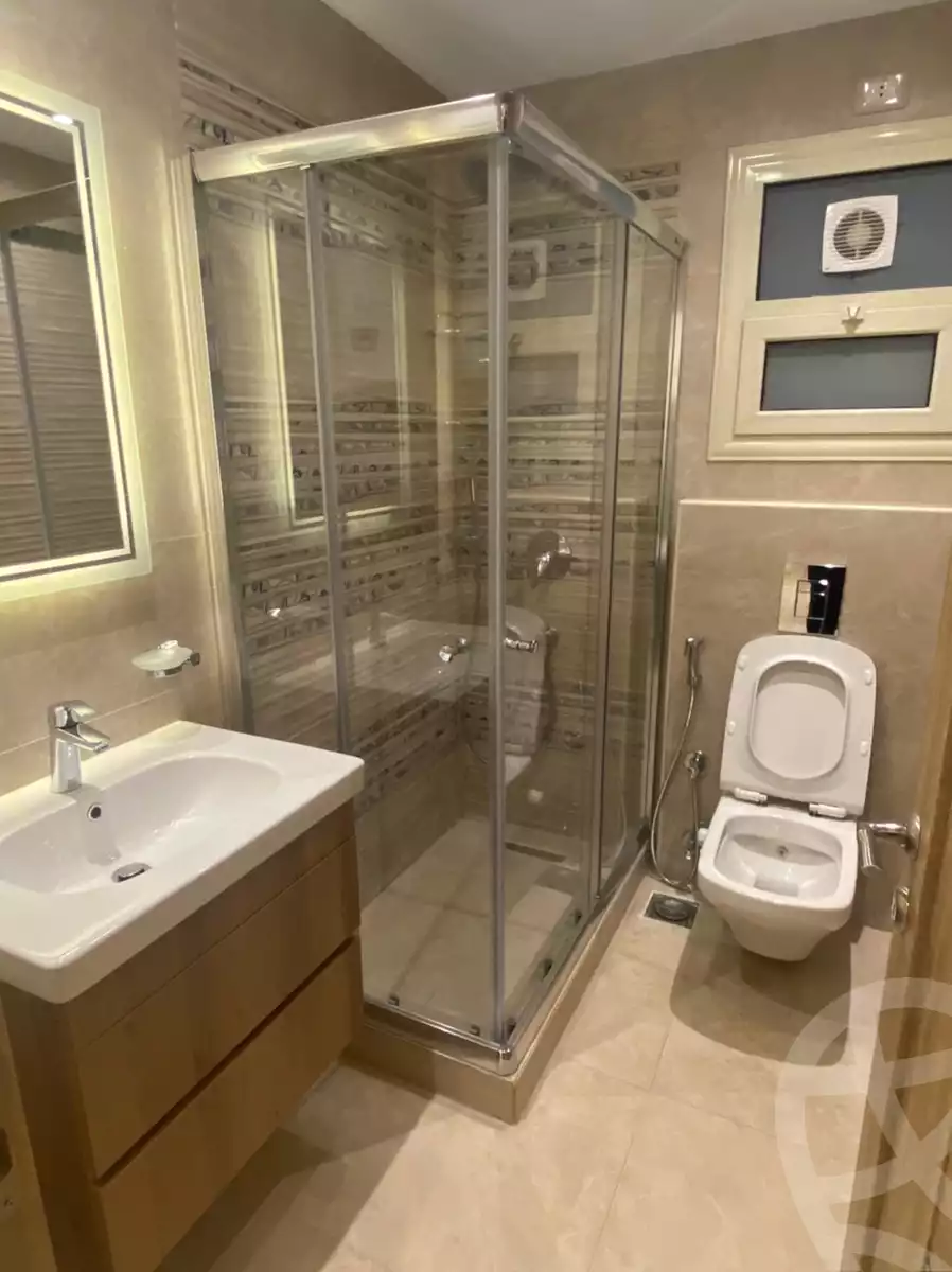 https://aqarmap.com.eg/en/listing/6037953-for-rent-cairo-new-cairo-lrhb-city-phase-1-ahmed-rami-st