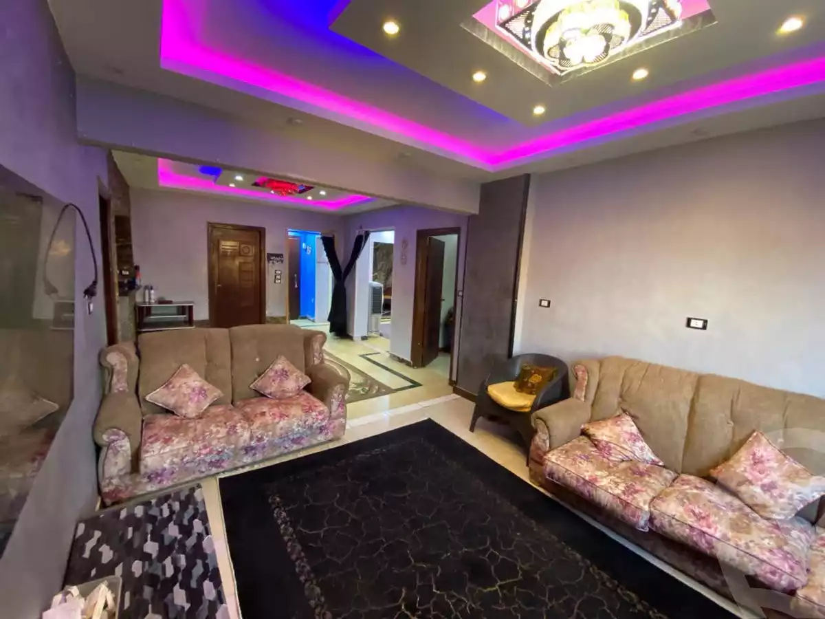 https://aqarmap.com.eg/en/listing/6038120-for-sale-cairo-helwan-helwan-el-sharkeya-heidar-st