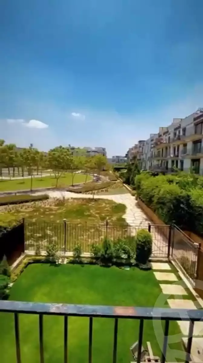 https://aqarmap.com.eg/en/listing/6039232-for-sale-cairo-el-sheikh-zayed-city-compounds-the-courtyard