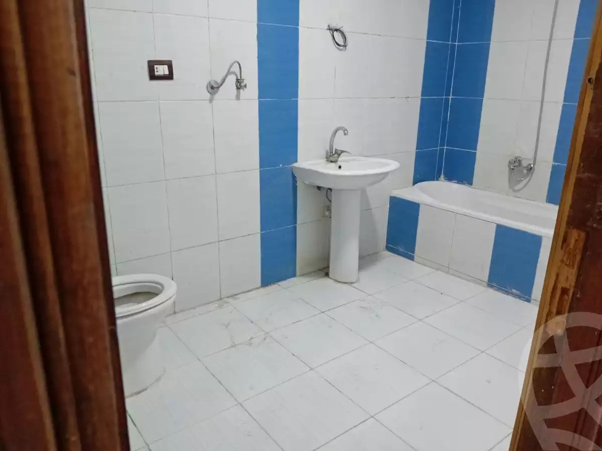 https://aqarmap.com.eg/ar/listing/6041652-for-rent-alexandria-sydy-bshr-sydy-bshr-bhry-farook-abd-al-wahab-st