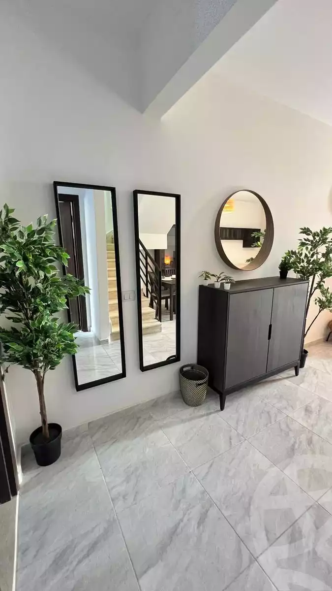 https://aqarmap.com.eg/en/listing/6042468-for-sale-cairo-new-cairo-lmstqbl-syty-compounds-kmbwnd-mwnty-nbwlywny-rybwrtj-l-qry
