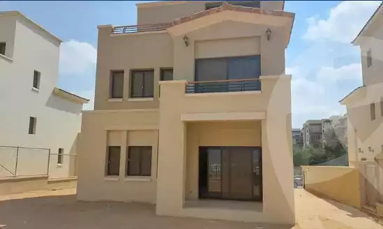 https://aqarmap.com.eg/en/listing/6043853-for-rent-cairo-mokattam-compounds-uptown-cairo