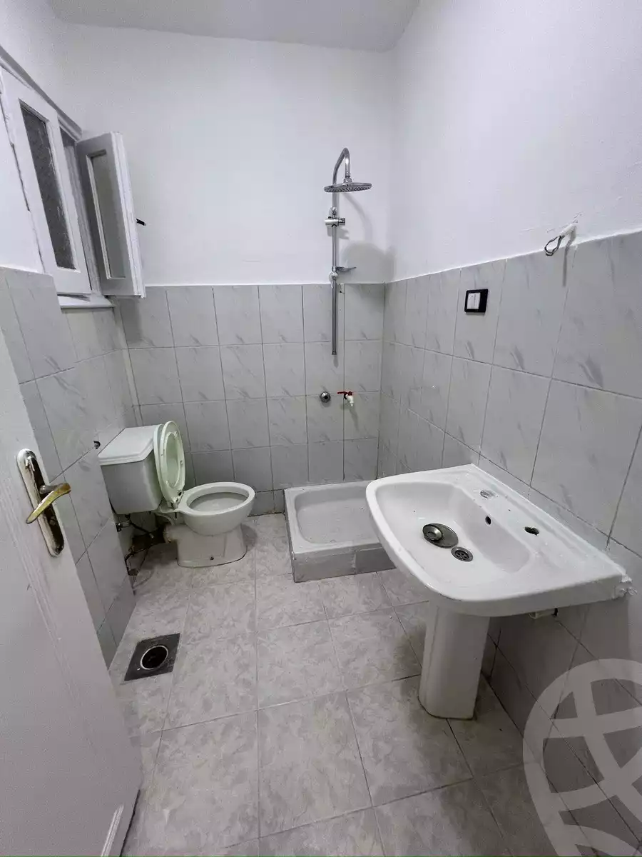 https://aqarmap.com.eg/en/listing/6044940-for-sale-alexandria-l-jmy-shataa-el-nakheel-no-6-st