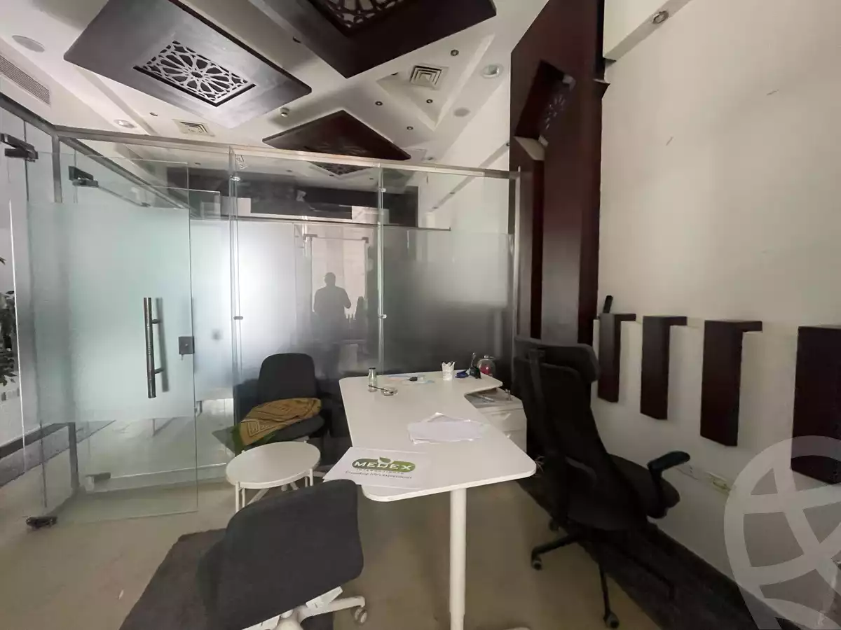 https://aqarmap.com.eg/ar/listing/6046284-for-rent-cairo-new-cairo-90th-street-south-teseen-st