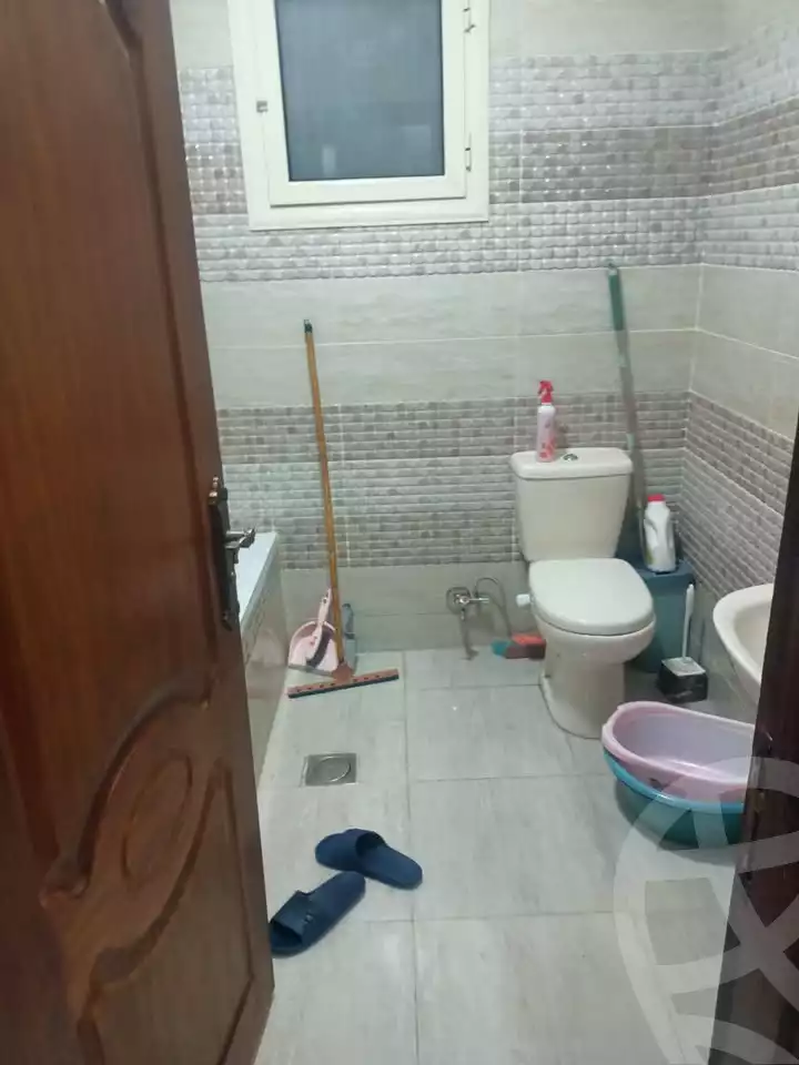 https://aqarmap.com.eg/en/listing/6046428-for-rent-alexandria-zezenia