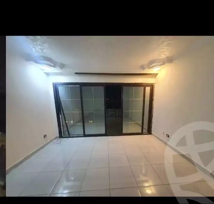 https://aqarmap.com.eg/ar/listing/6047704-for-rent-cairo-mokattam-lhdb-l-ly-shareaa-9