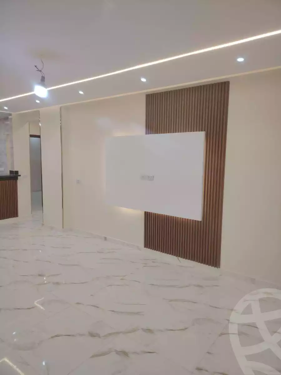 https://aqarmap.com.eg/ar/listing/6047725-for-sale-cairo-faisal-el-maryotyah-town-valley-compound-sakan