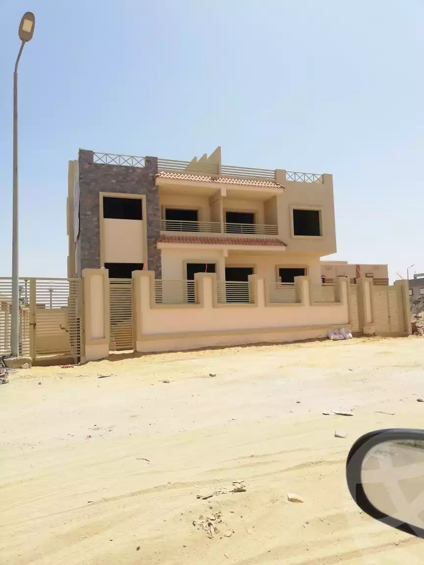 https://aqarmap.com.eg/en/listing/6048838-for-sale-cairo-el-sheikh-zayed-city-el-hay-eltaseaa