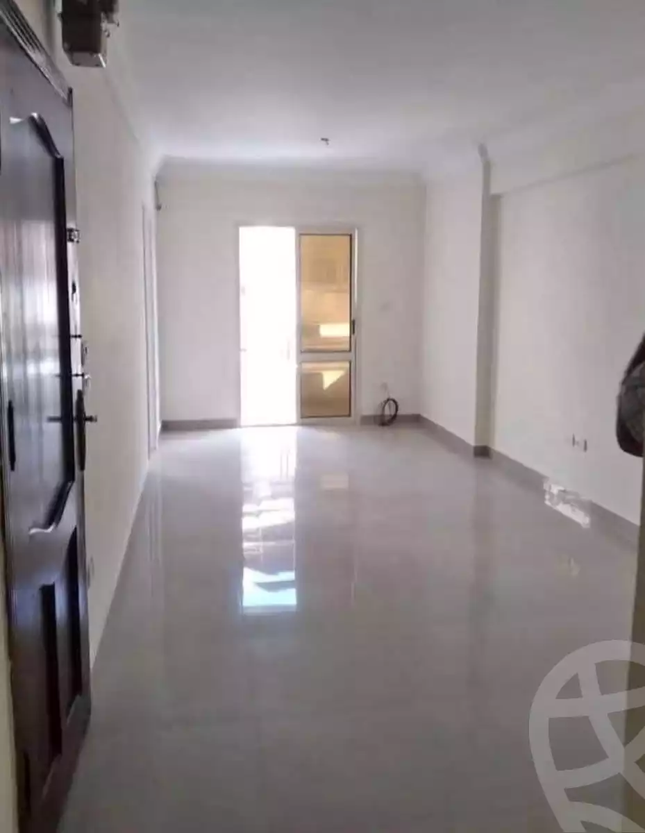 https://aqarmap.com.eg/ar/listing/6049177-for-rent-alexandria-ganaklis-shr-mrtdy-bsh