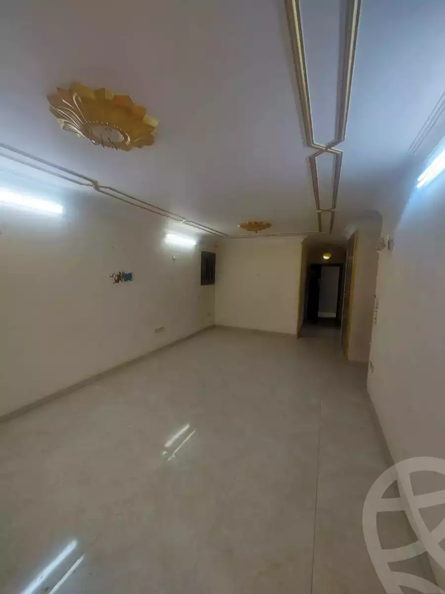 https://aqarmap.com.eg/en/listing/6049659-for-sale-cairo-helwan-helwan-el-sharkeya-borhan-st