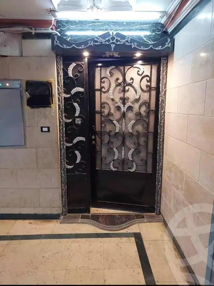 https://aqarmap.com.eg/en/listing/6050084-for-sale-cairo-faisal-kafr-tohormos-queen-nazli-st