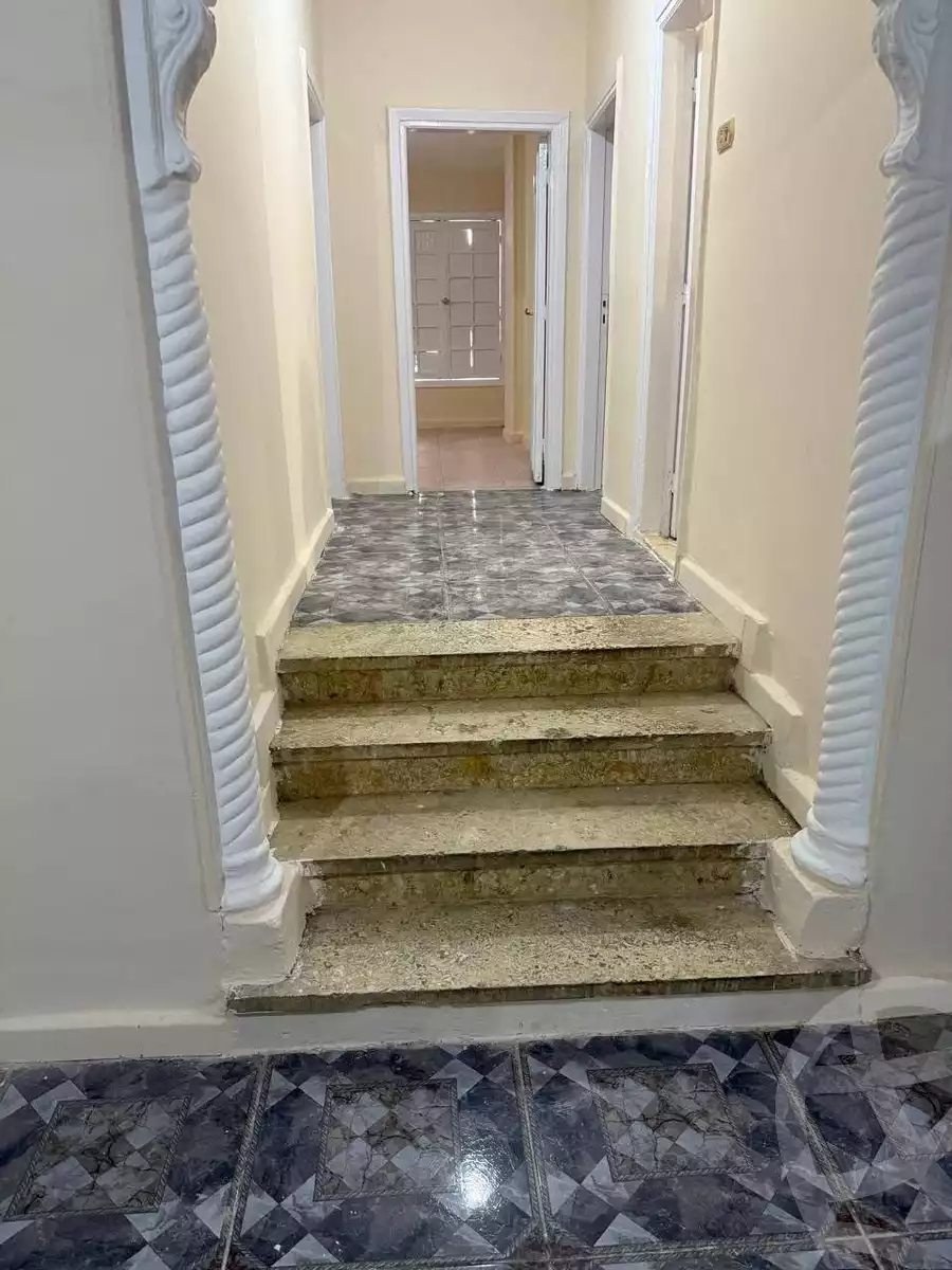 https://aqarmap.com.eg/ar/listing/6051315-for-sale-cairo-mokattam-lhdb-l-ly-shareaa-9