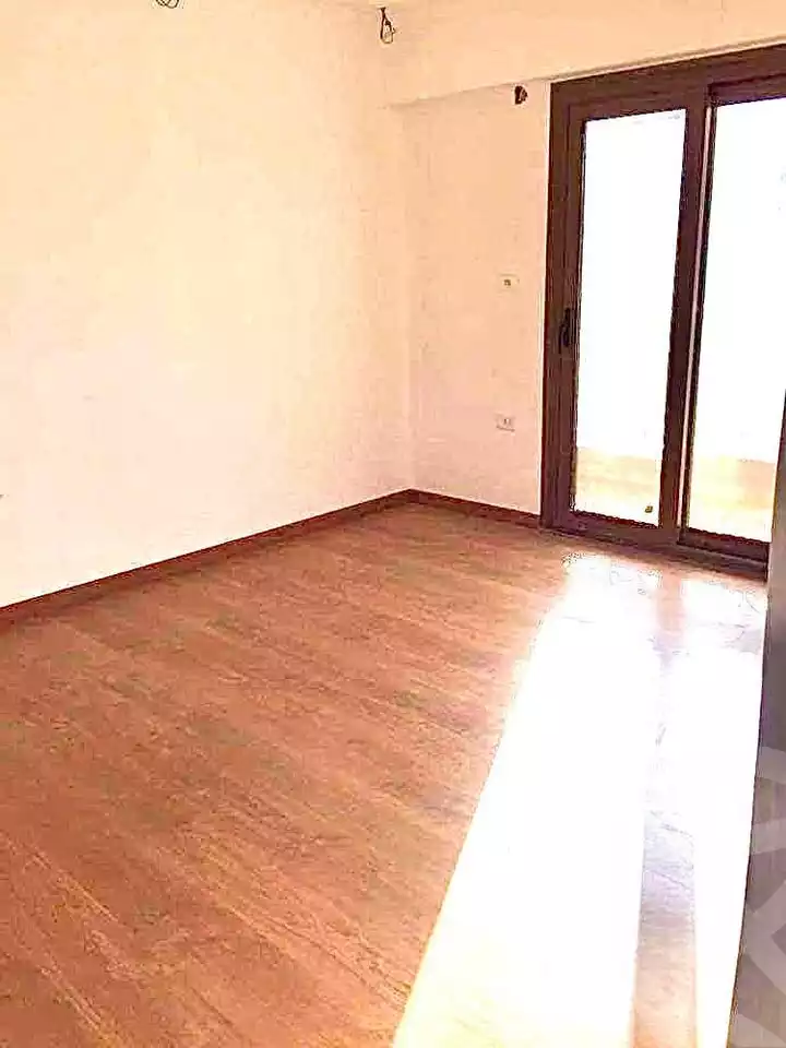 https://aqarmap.com.eg/en/listing/6052183-for-rent-alexandria-glim