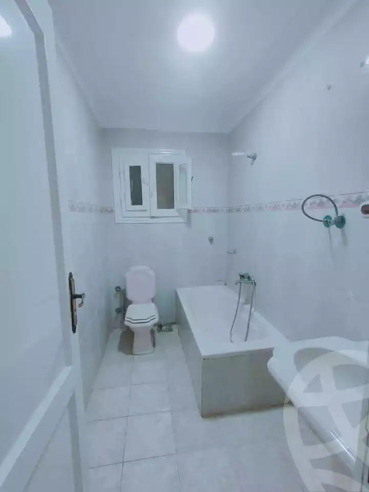 https://aqarmap.com.eg/en/listing/6052649-for-sale-alexandria-l-jmy-el-kilo-21