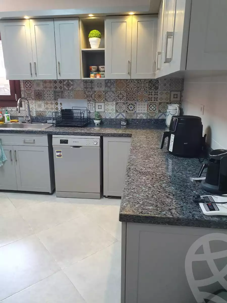https://aqarmap.com.eg/ar/listing/6053647-for-rent-cairo-6th-of-october-compounds-pyramids-heights