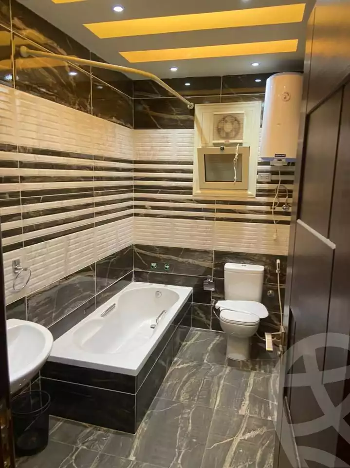 https://aqarmap.com.eg/en/listing/6055221-for-rent-cairo-mokattam-lhdb-l-ly