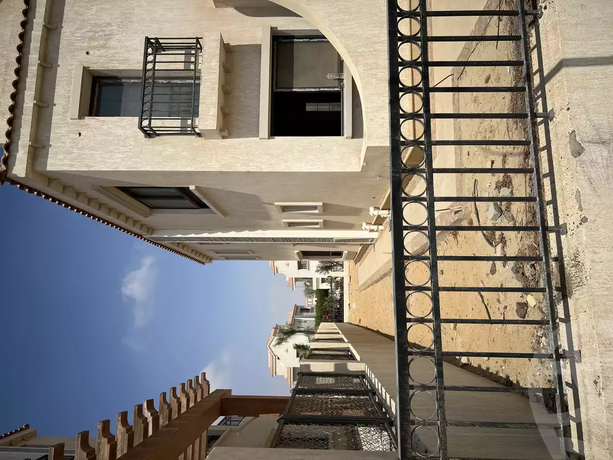 https://aqarmap.com.eg/en/listing/6057891-for-sale-cairo-new-administrative-capital-r7-celia-mntq-l-mrt-1