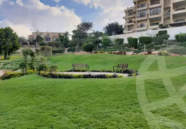 https://aqarmap.com.eg/ar/listing/6059345-for-sale-cairo-el-sheikh-zayed-city-compounds-zayed-2000