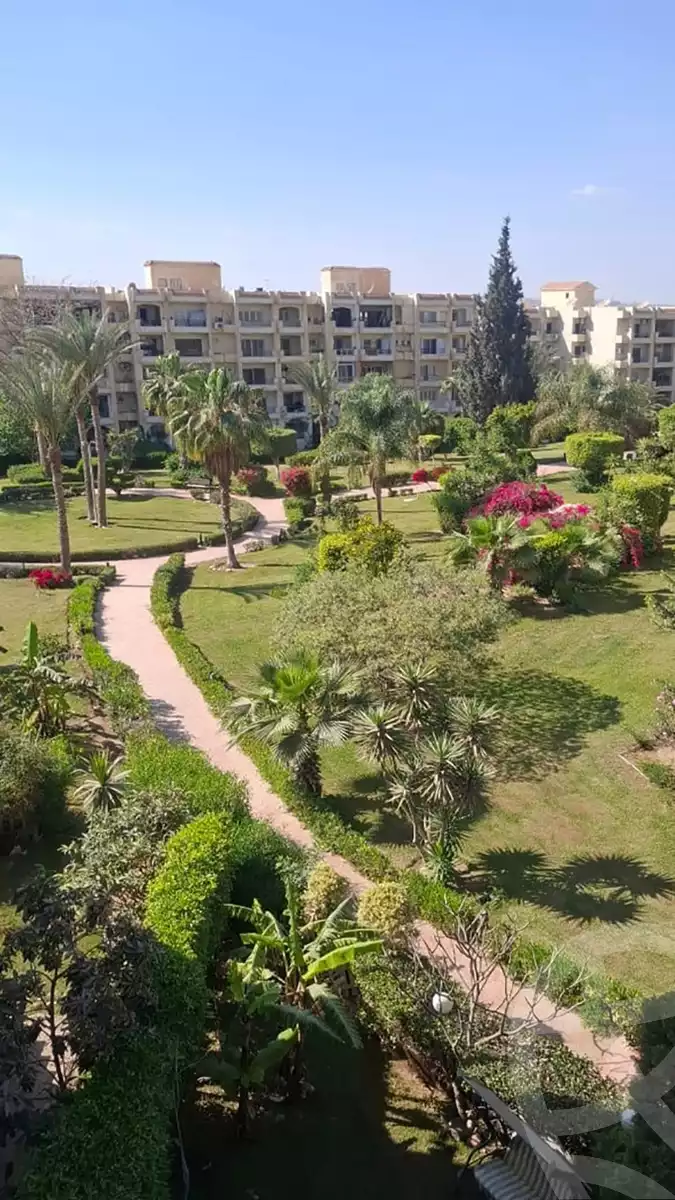 https://aqarmap.com.eg/ar/listing/6059732-for-sale-cairo-el-sheikh-zayed-city-compounds-zayed-2000