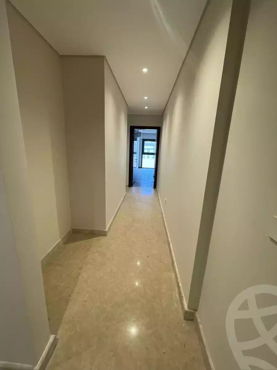 https://aqarmap.com.eg/en/listing/6060129-for-sale-cairo-el-sheikh-zayed-city-compounds-zyd-wr-llttwyr-park-towers-zed-el-sheikh-zayed-compound