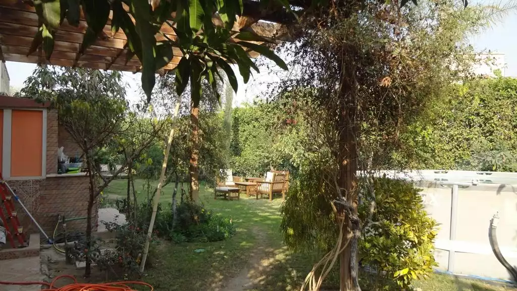 https://aqarmap.com.eg/en/listing/6060300-for-sale-cairo-el-sheikh-zayed-city-compounds-greens