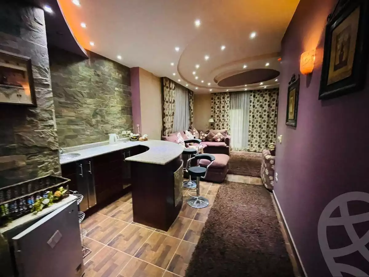 https://aqarmap.com.eg/en/listing/6062039-for-sale-cairo-el-sheikh-zayed-city-compounds