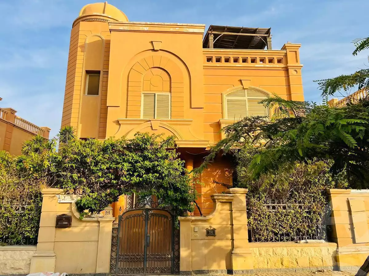 https://aqarmap.com.eg/en/listing/6062039-for-sale-cairo-el-sheikh-zayed-city-compounds