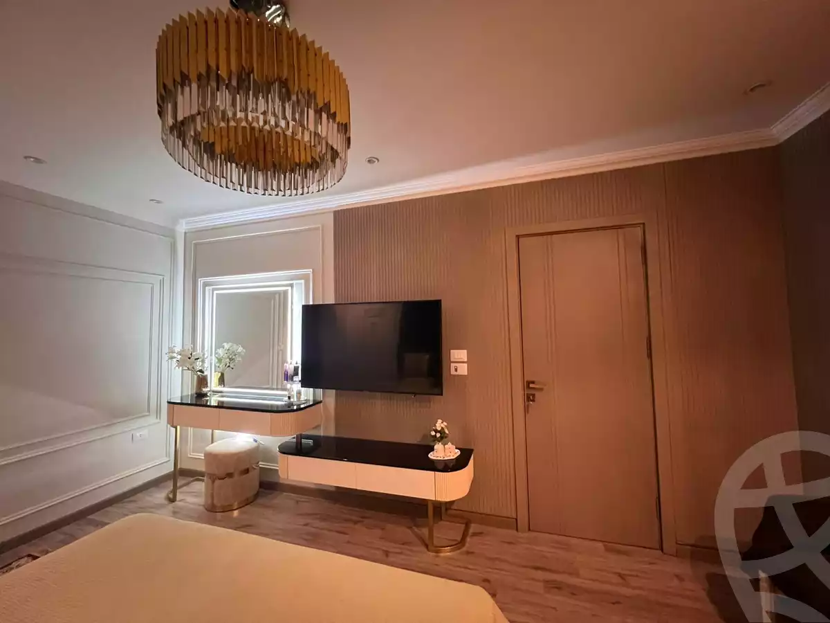 https://aqarmap.com.eg/en/listing/6063062-for-sale-cairo-6th-of-october-hadaeq-october-kmbwnd-fy-hdyq-ktwbr-kenz