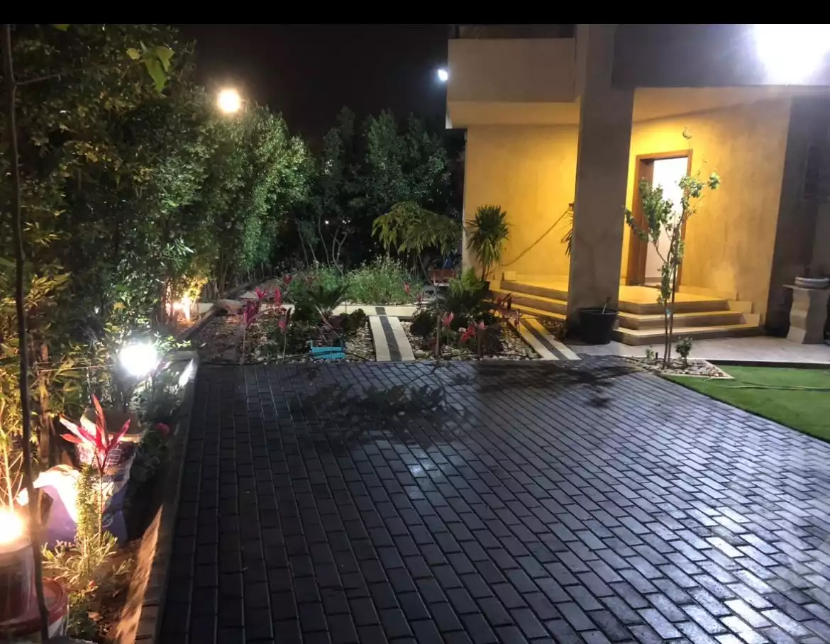 https://aqarmap.com.eg/en/listing/6063766-for-sale-cairo-new-cairo-compounds-the-square